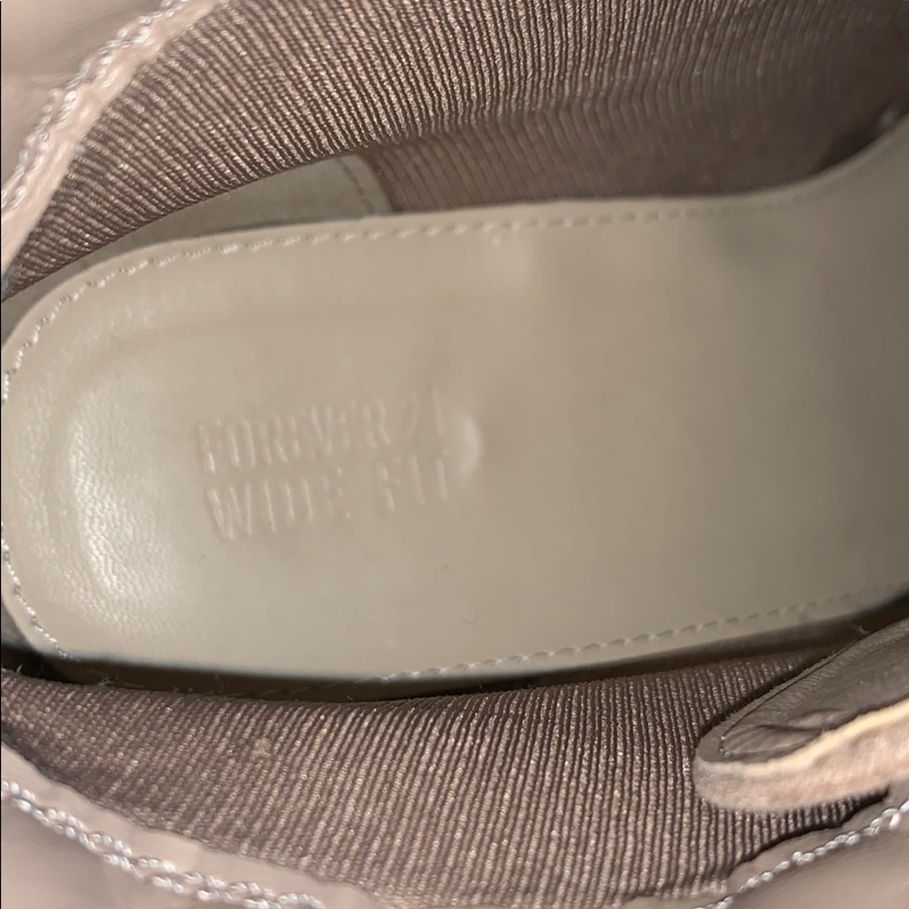 Boot heels - Picture 3 of 3